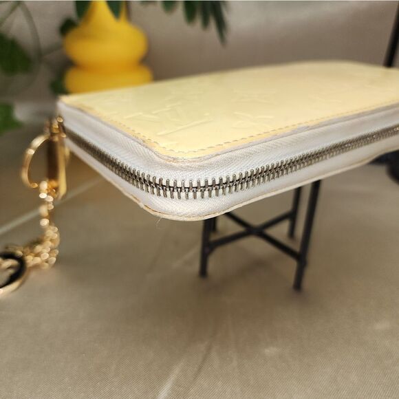 Authentic Louis Vuitton Yellow Vernis Zipper Around Wallet W/ Dust Bag - Picture 9 of 17